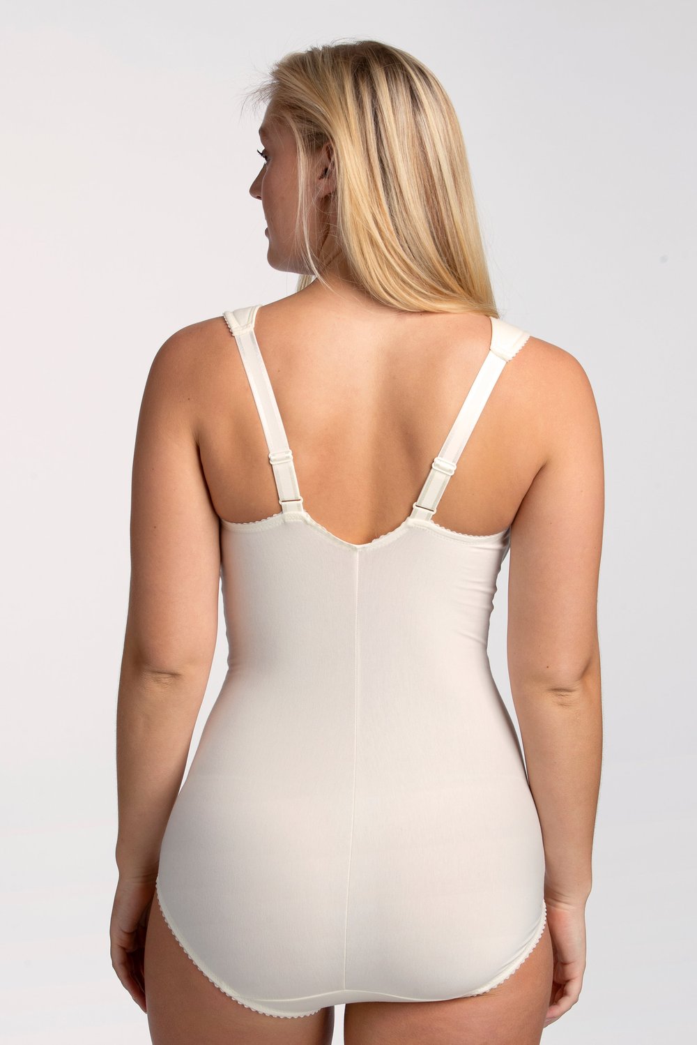 Lovely Lace formende body