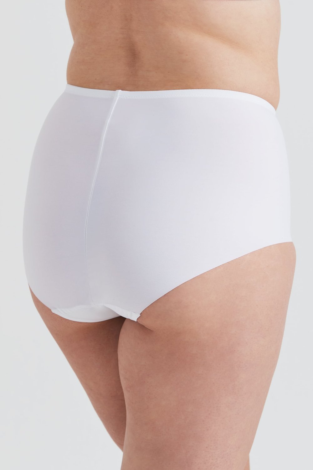 Smooth Edge Maxi Panty