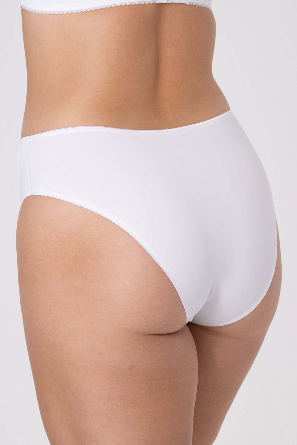4-pack Recycled Comfort brazilian panty white