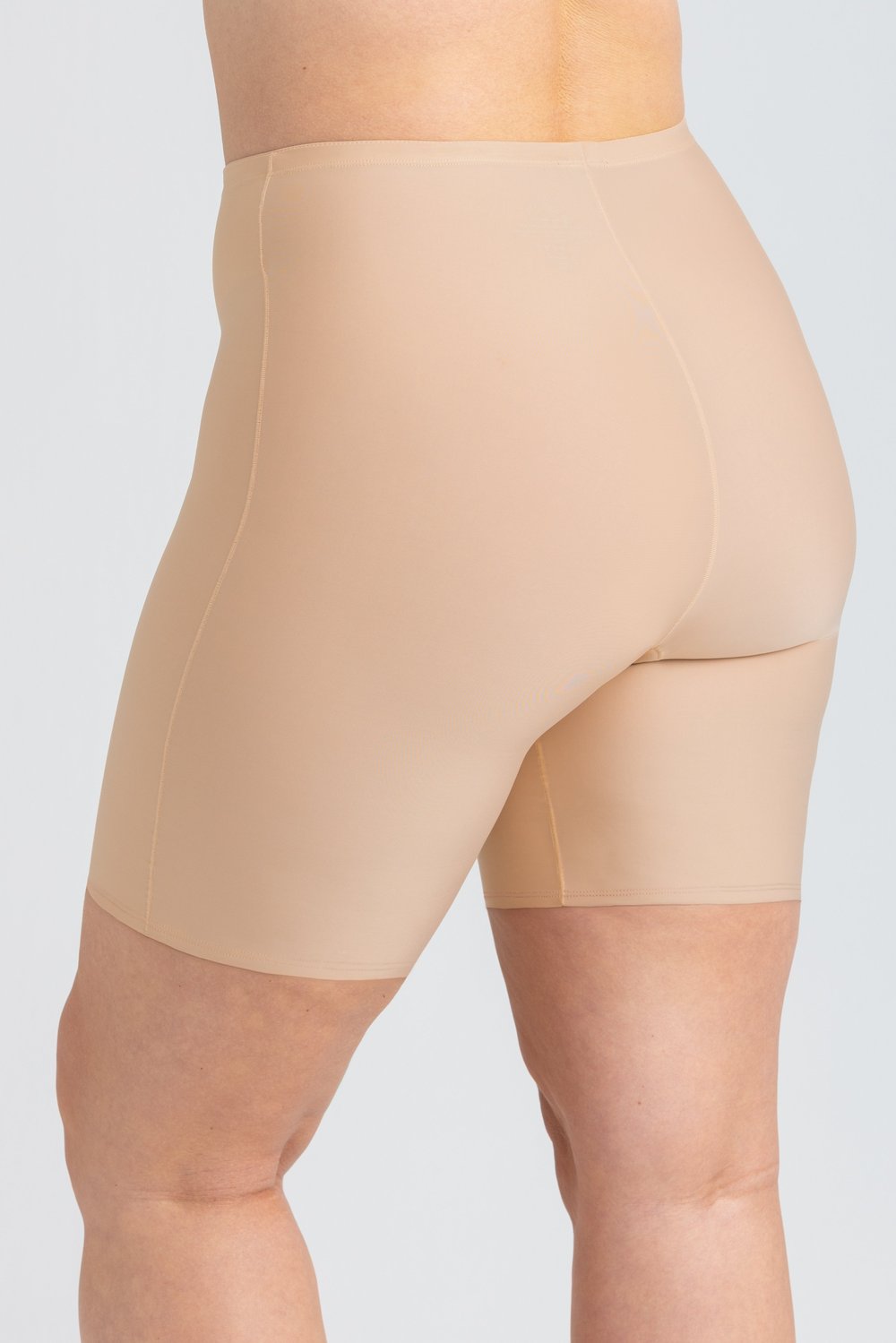 Cool Sensation panty with long legs & hem seam - Front-Lined