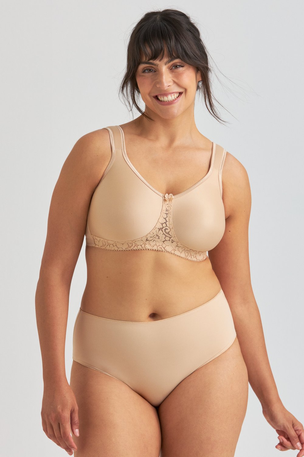 Smooth Lacy T-shirt bra