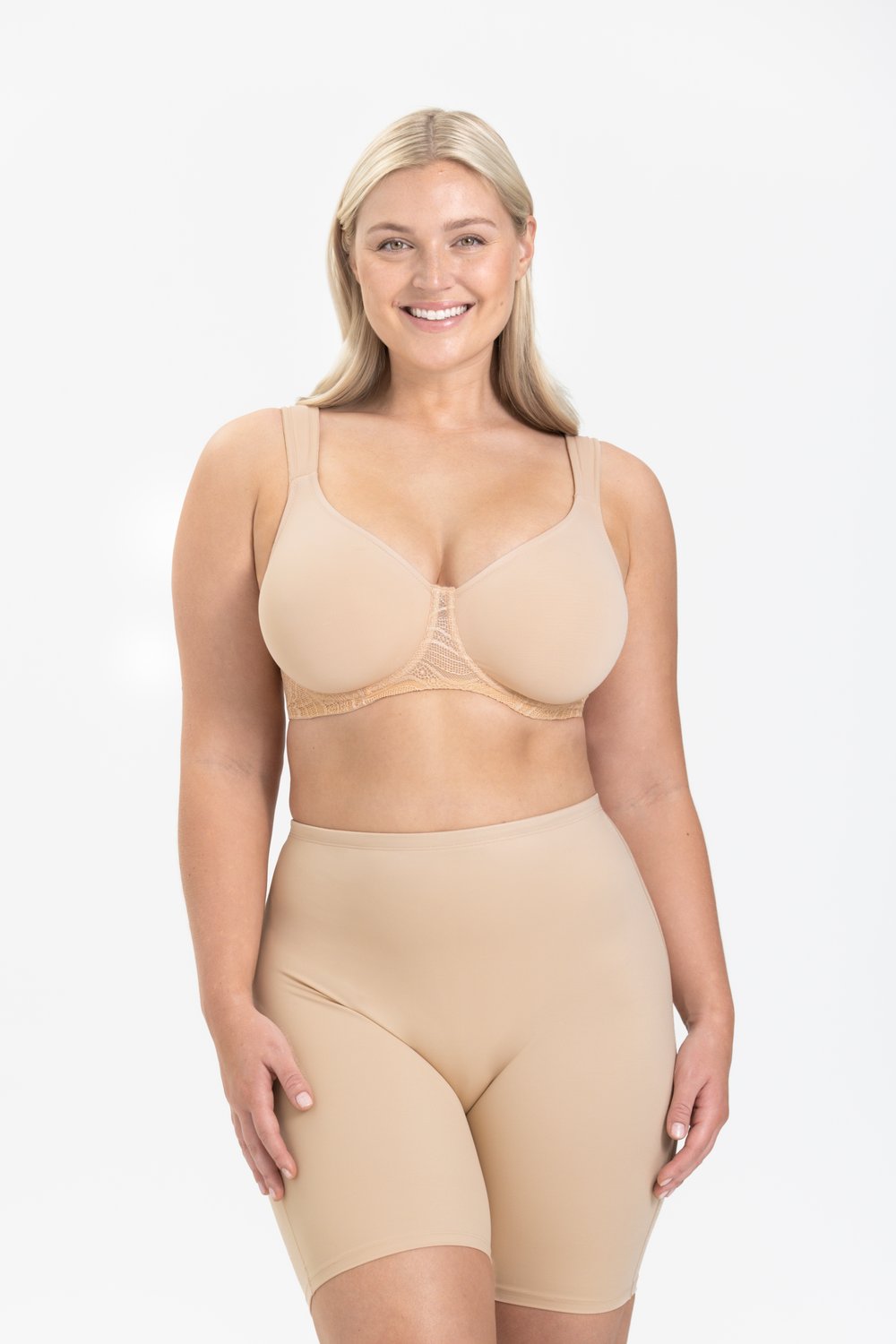 Smart Shape panty with long legs