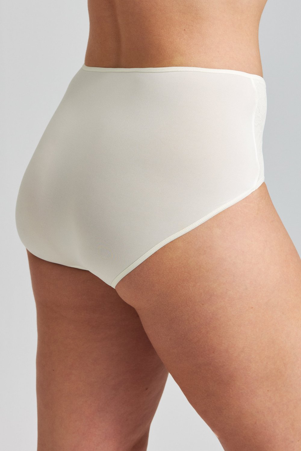 Lace Charm maxi panty