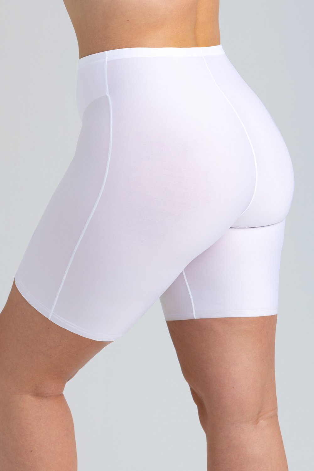 Cool Sensation panty with long legs & hem seam - Front-Lined