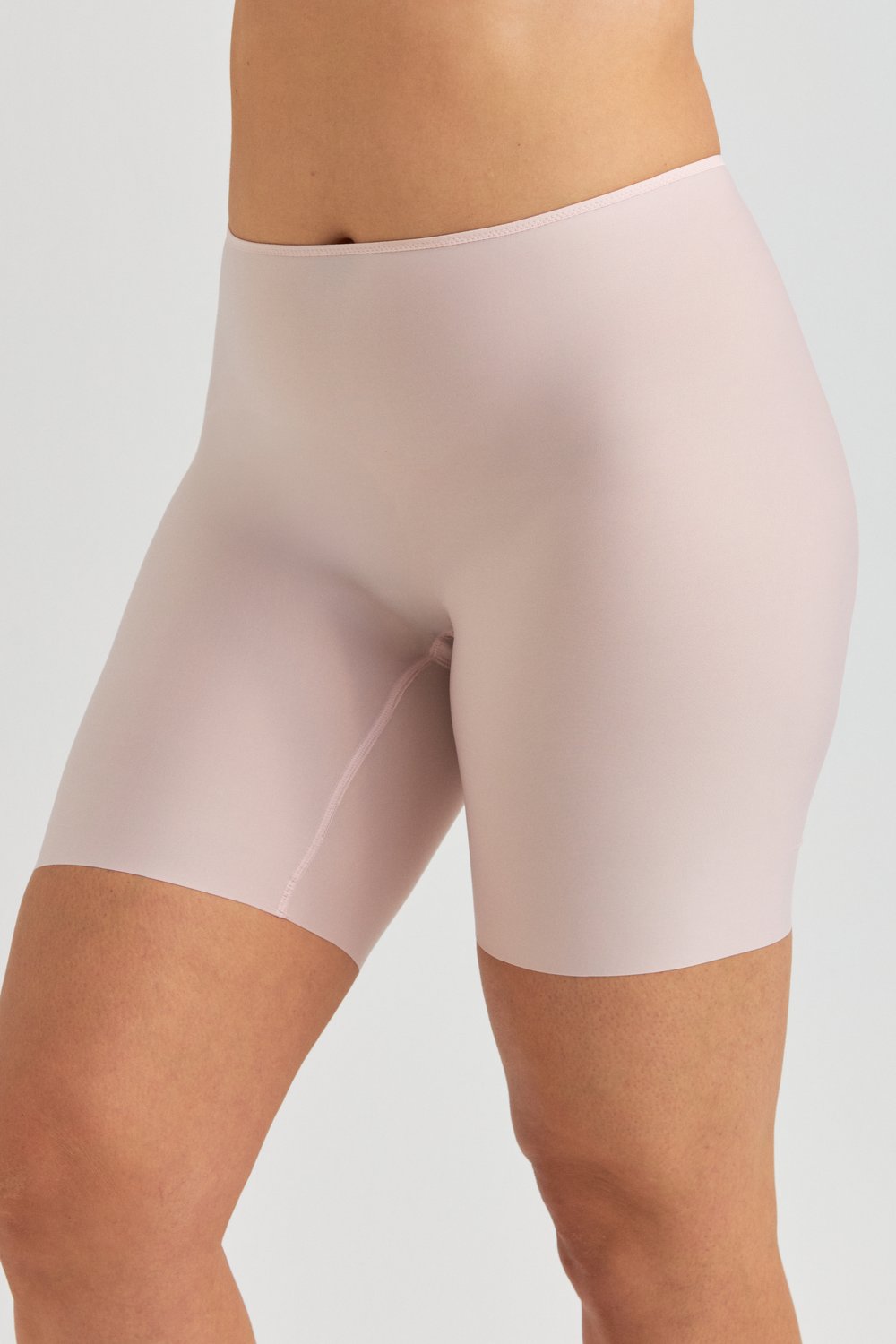 Cool Sensation panty with long legs