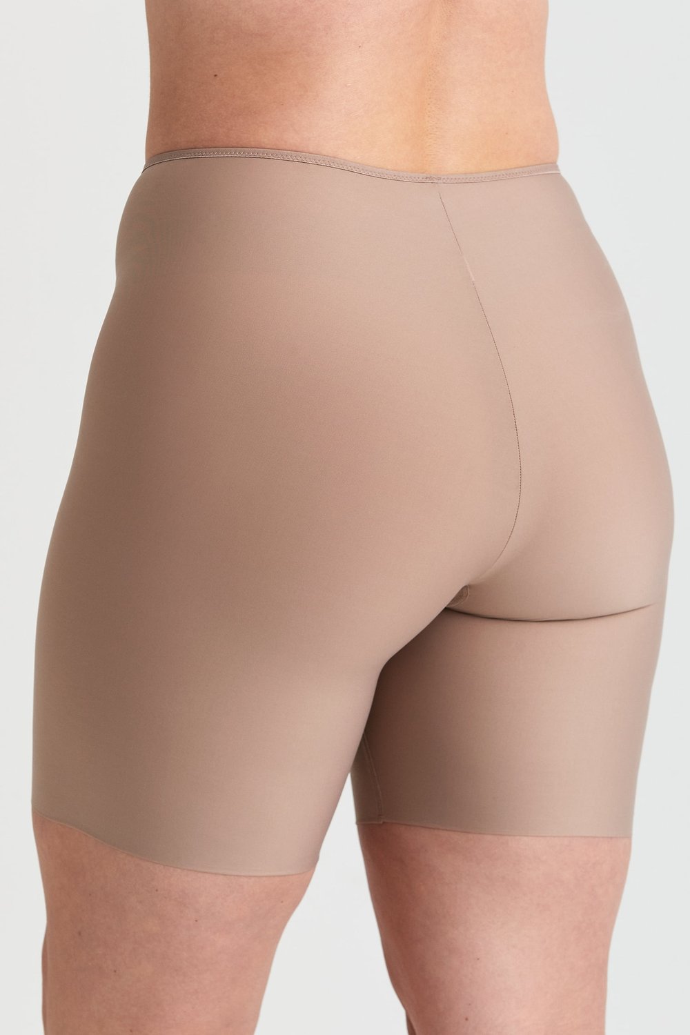 Cool Sensation panty with long legs