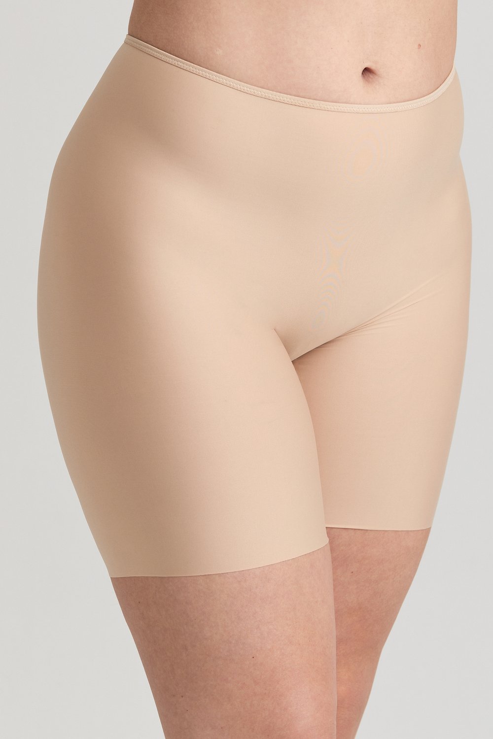 Cool Sensation panty with long legs