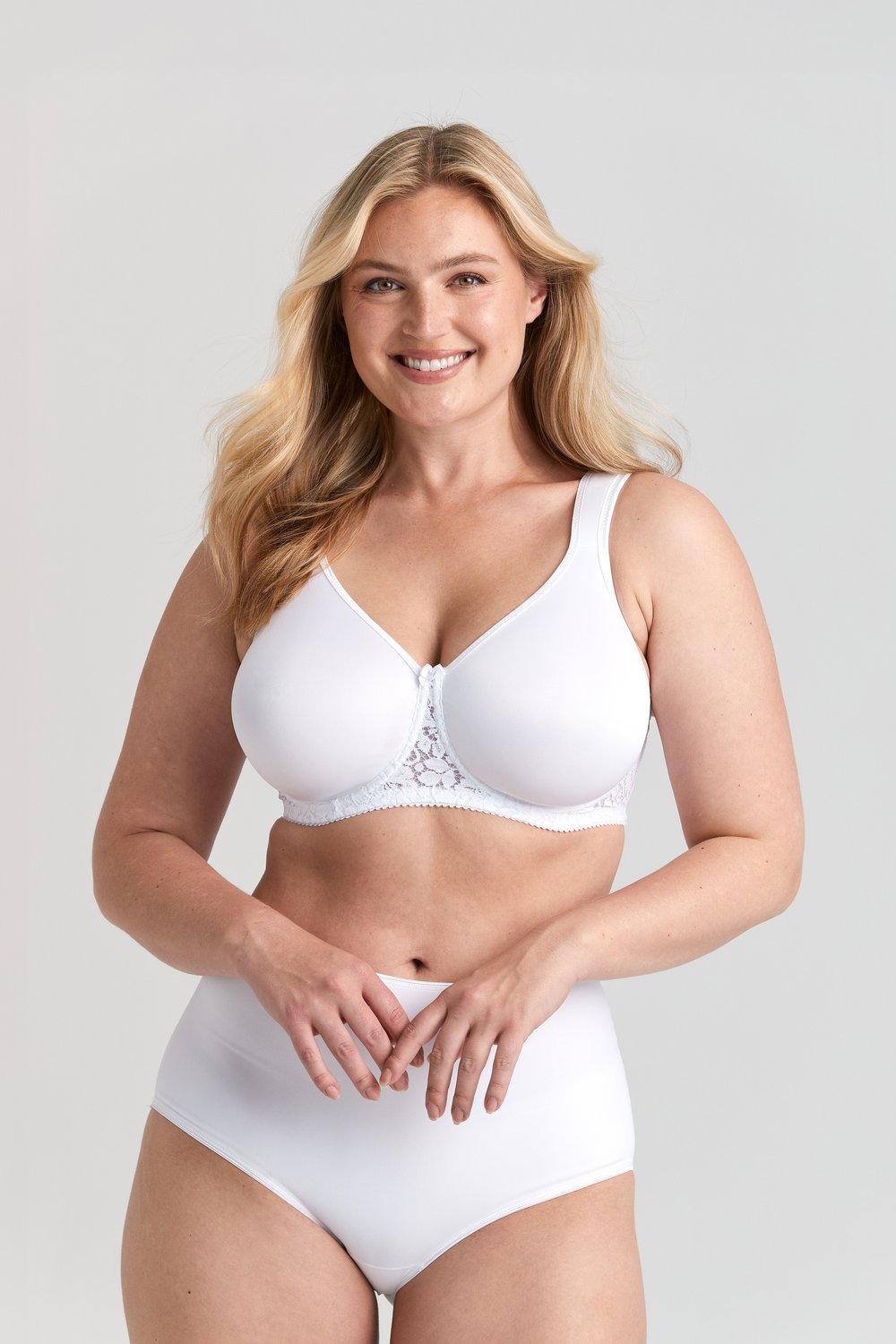 Smooth Lacy T-shirt bra