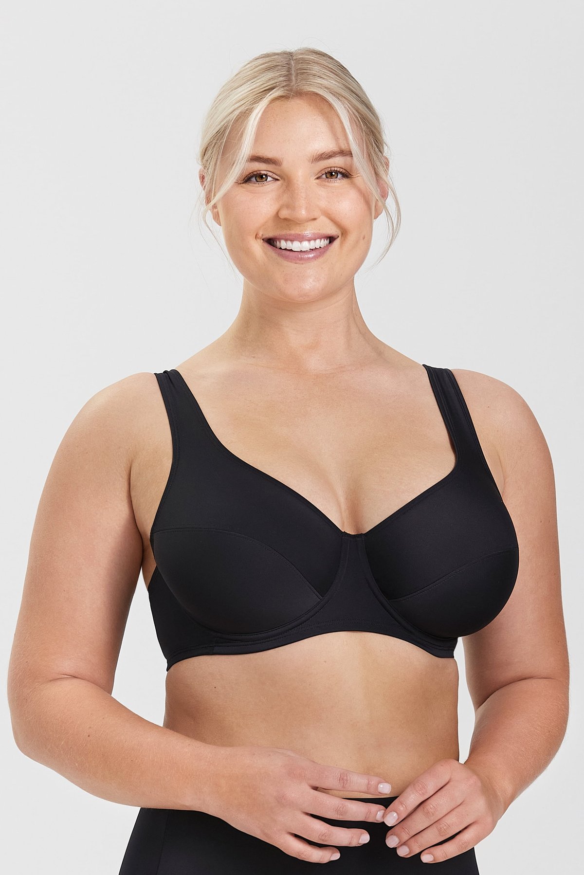 Biarritz bikinirintaliivit