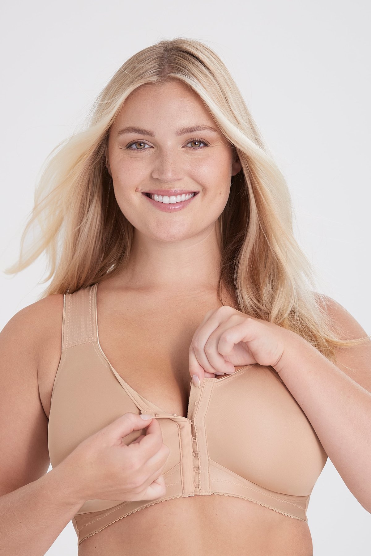 Nova front closure bra