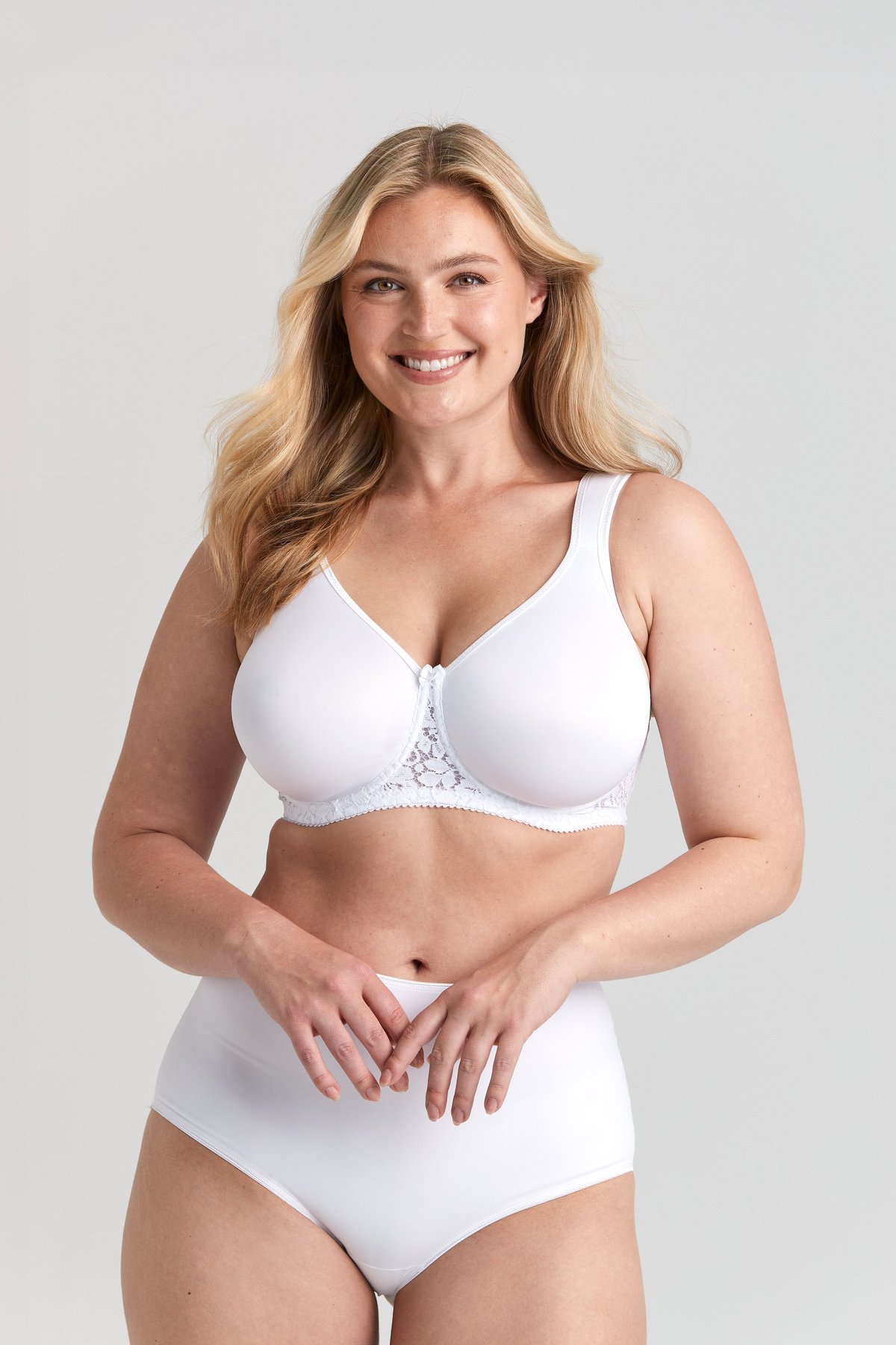 Smooth Lacy T-shirt bra