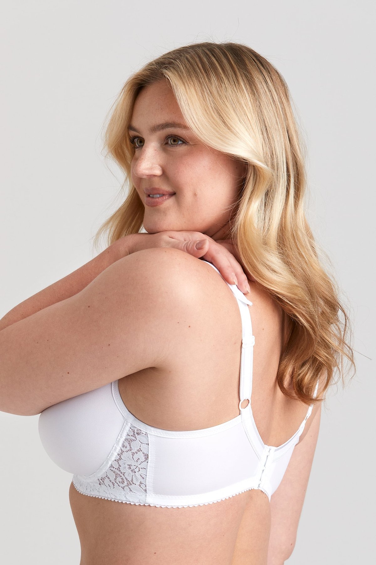 Smooth Lacy T-shirt bra