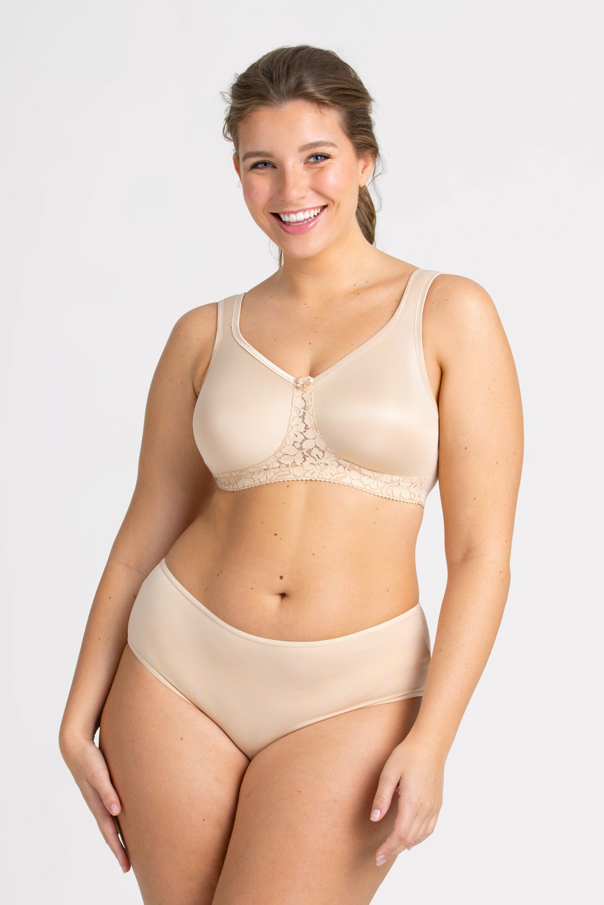 Smooth Lacy T-shirt bra