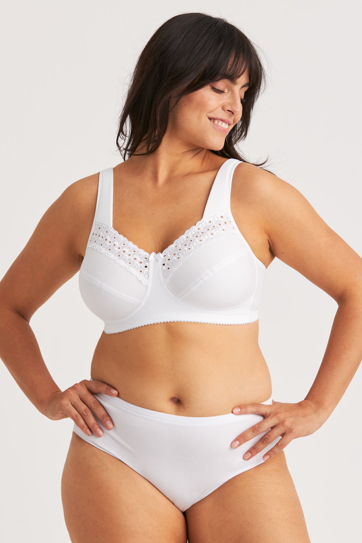 Broderie Anglaise Divide BH