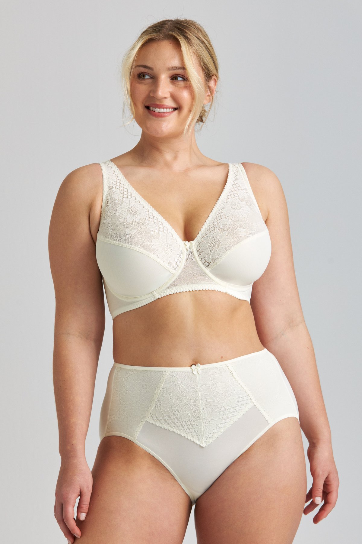 Lace Charm maxi panty