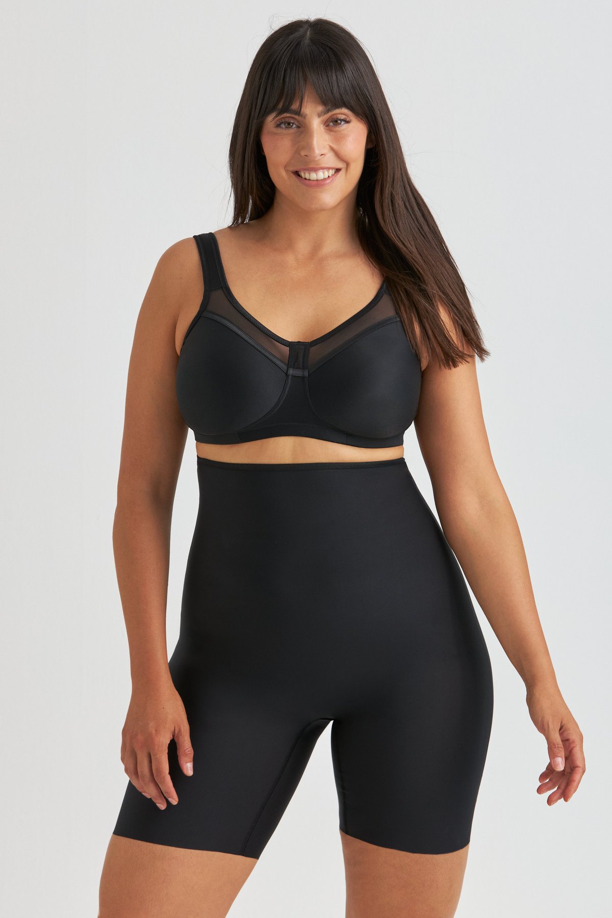 Cool Sensation light shaping panty with long legs