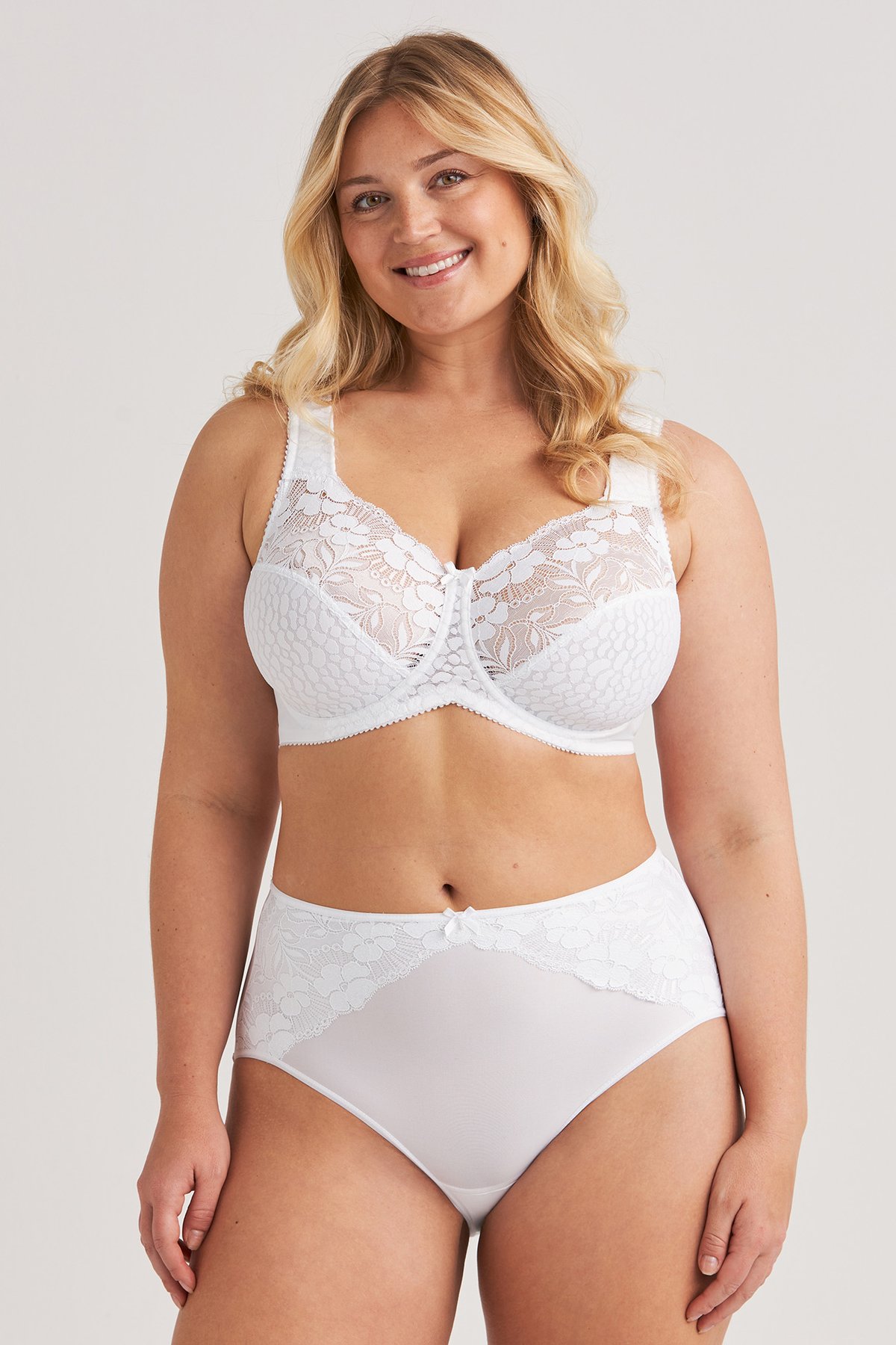 Jacquard & Lace Minimizer bra