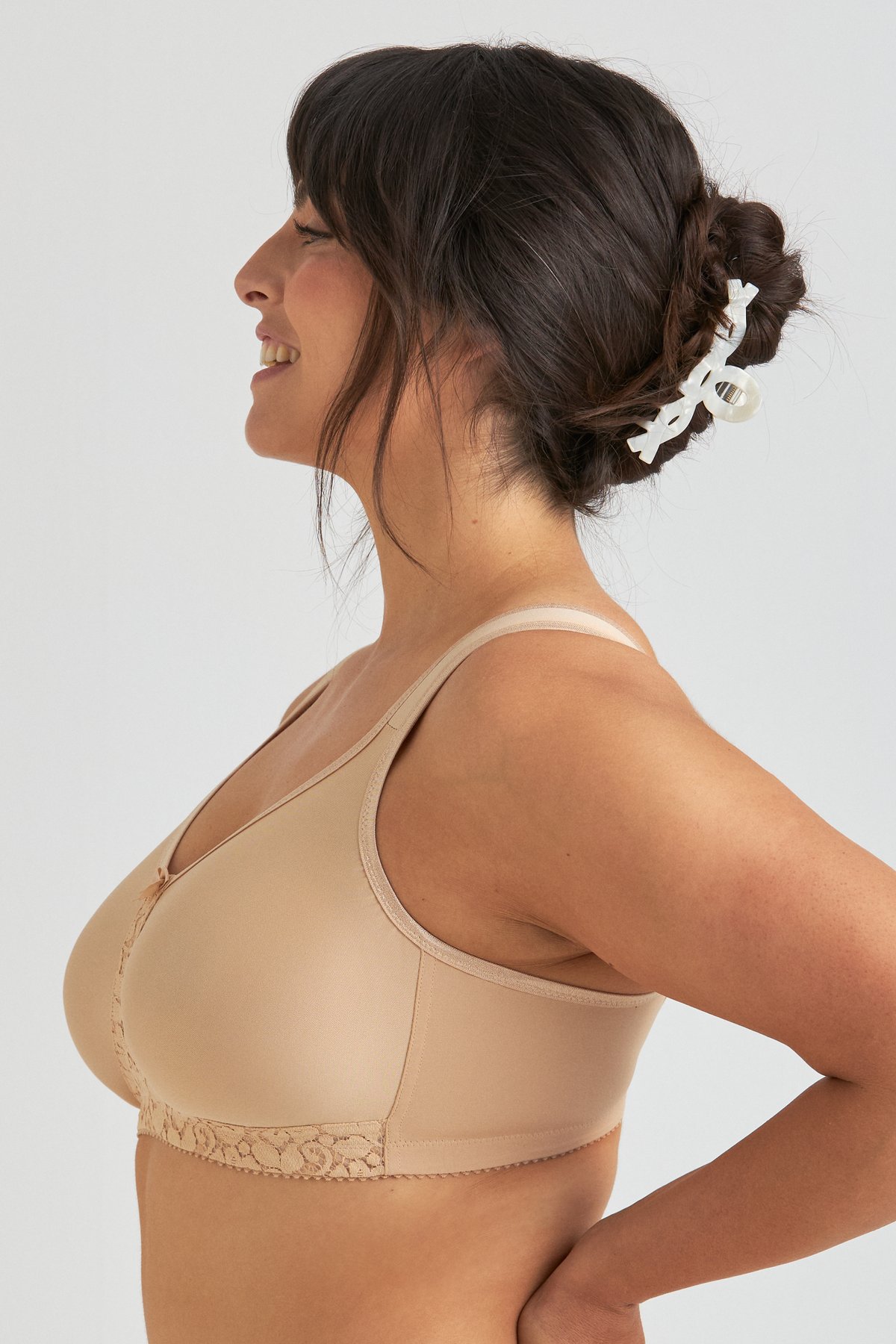 Smooth Lacy T-shirt bra